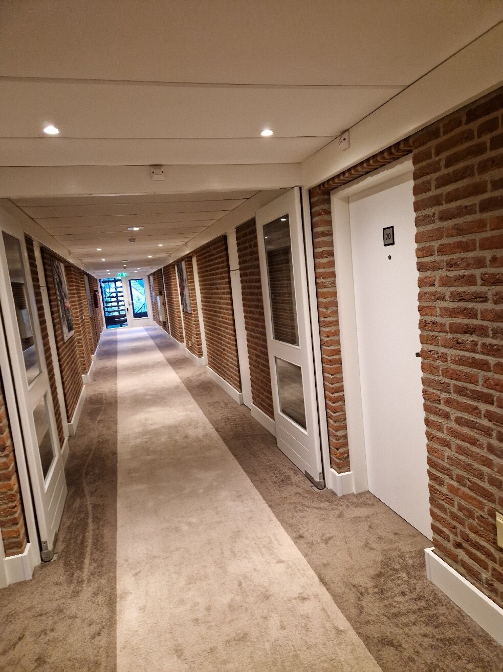 阿劳斯酒店-旅行者