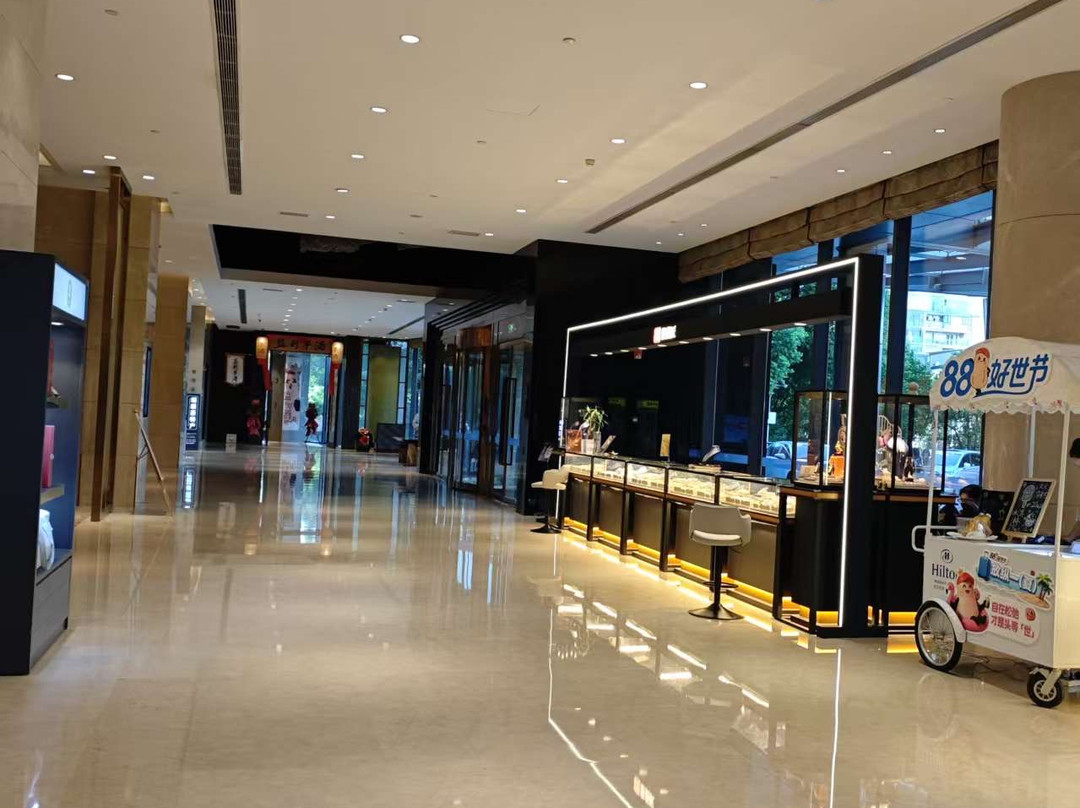 武汉世茂希尔顿酒店主图