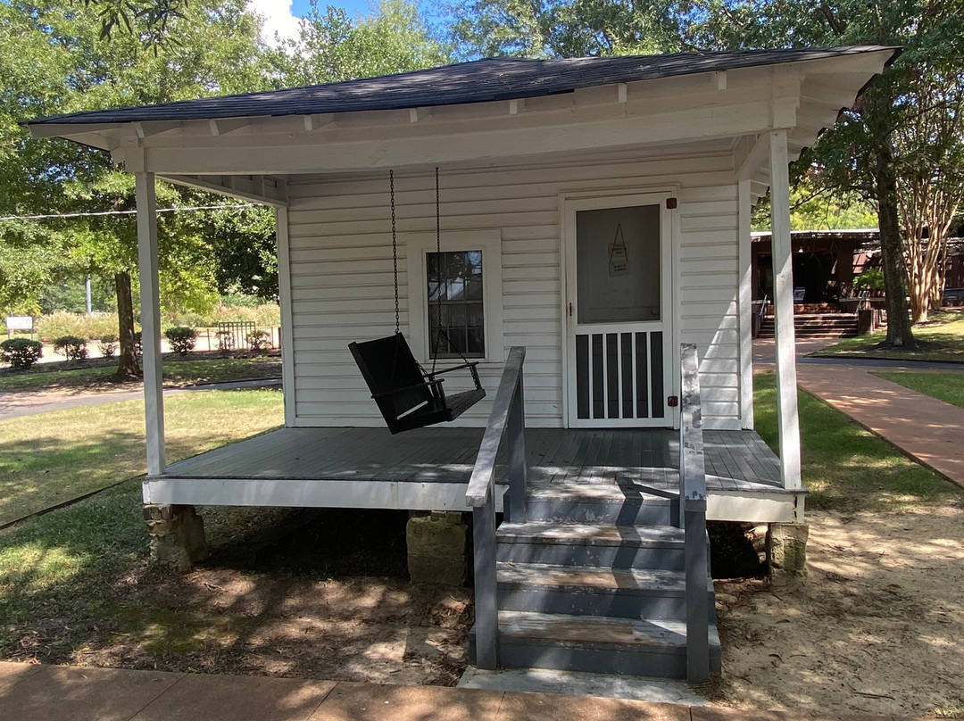 Elvis Presley Birthplace-图珀洛必去景点