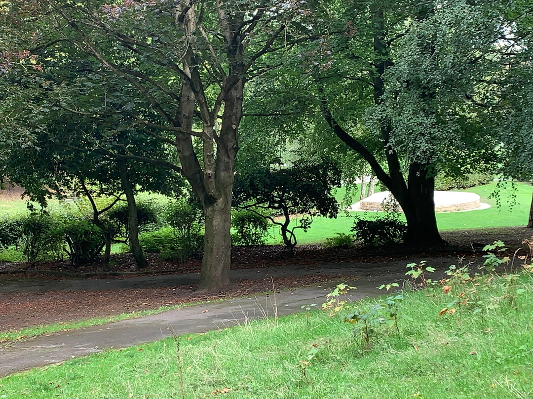 Friarwood Valley Gardens-庞蒂弗拉克特必去景点