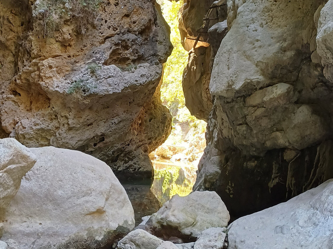 Nydri Waterfalls-Nidri必去景点
