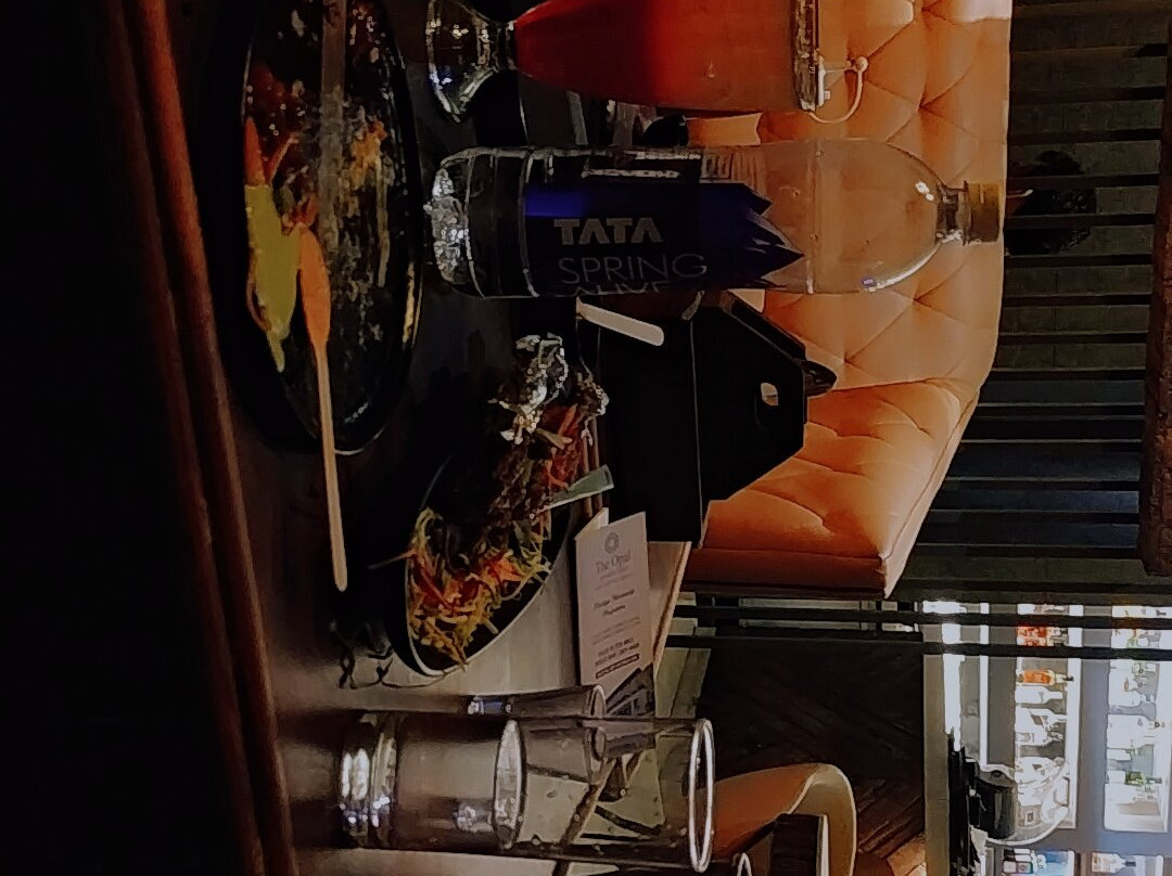欧帕尔蓝普尔酒店主图