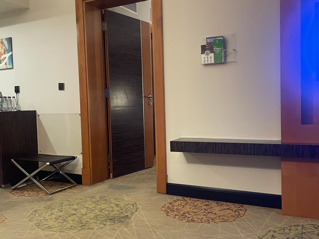 Holiday Inn 吉达，机场警区主图