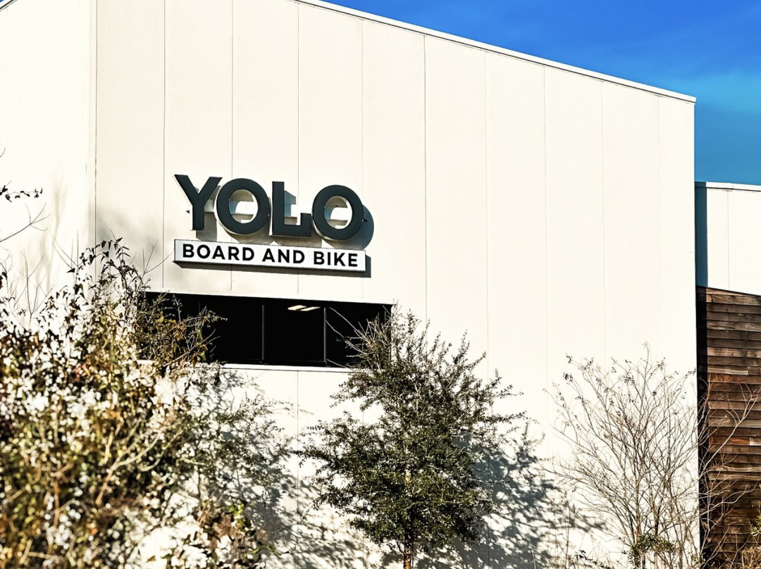 YOLO Board + Beach-Miramar Beach必去景点