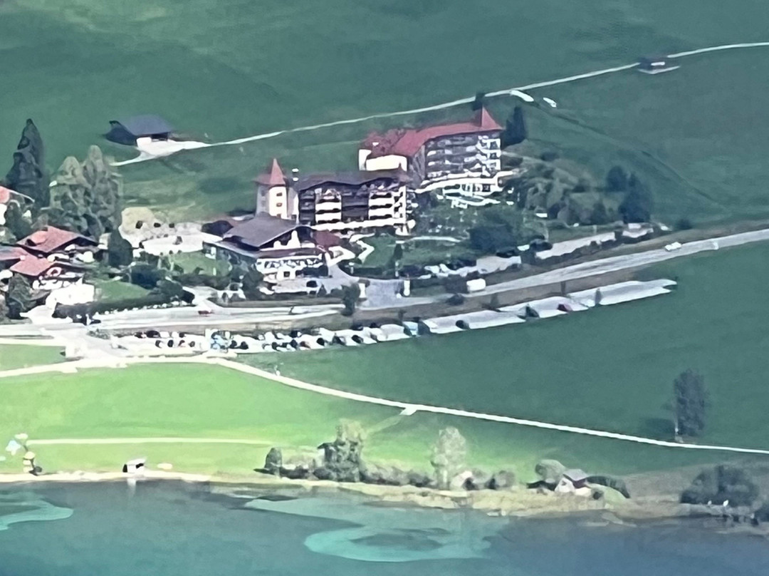 拉特尔尼德霍夫 - 浪漫度假村及水疗中心主图