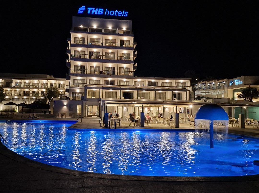 THB 卡拉利特拉斯酒店 - 仅供成人入住主图