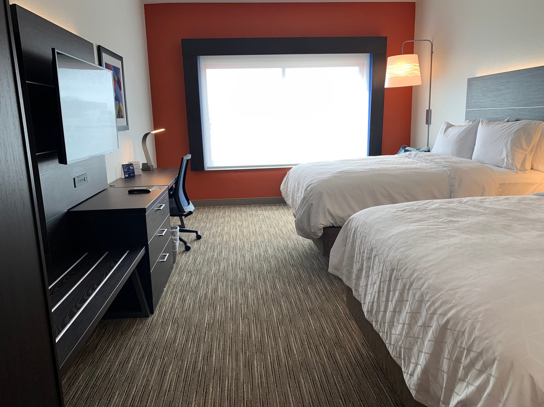 Holiday Inn Express & Suites Denver - Aurora Medical Campus by IHG