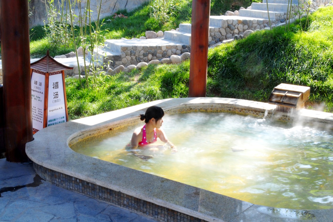 河北白鹿温泉-官方