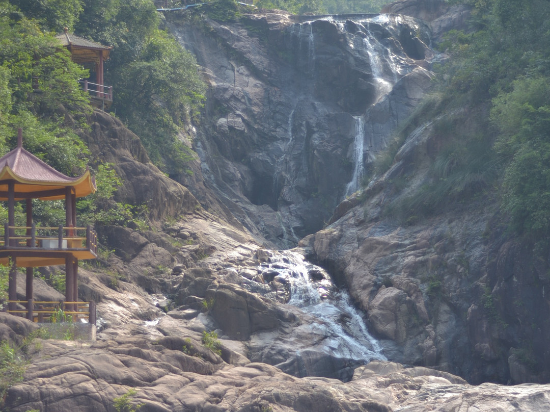 南昆三寨谷生态旅游度假村