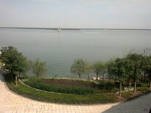 滴水湖-上海市必去景点