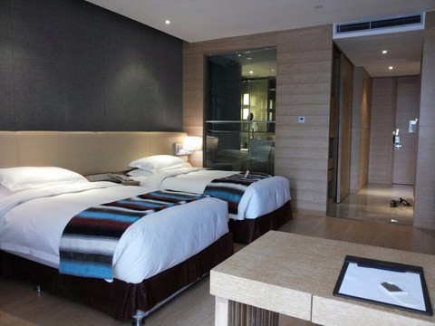 华山国际酒店主图