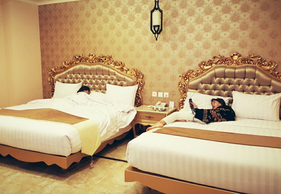 Apple Green Hotel