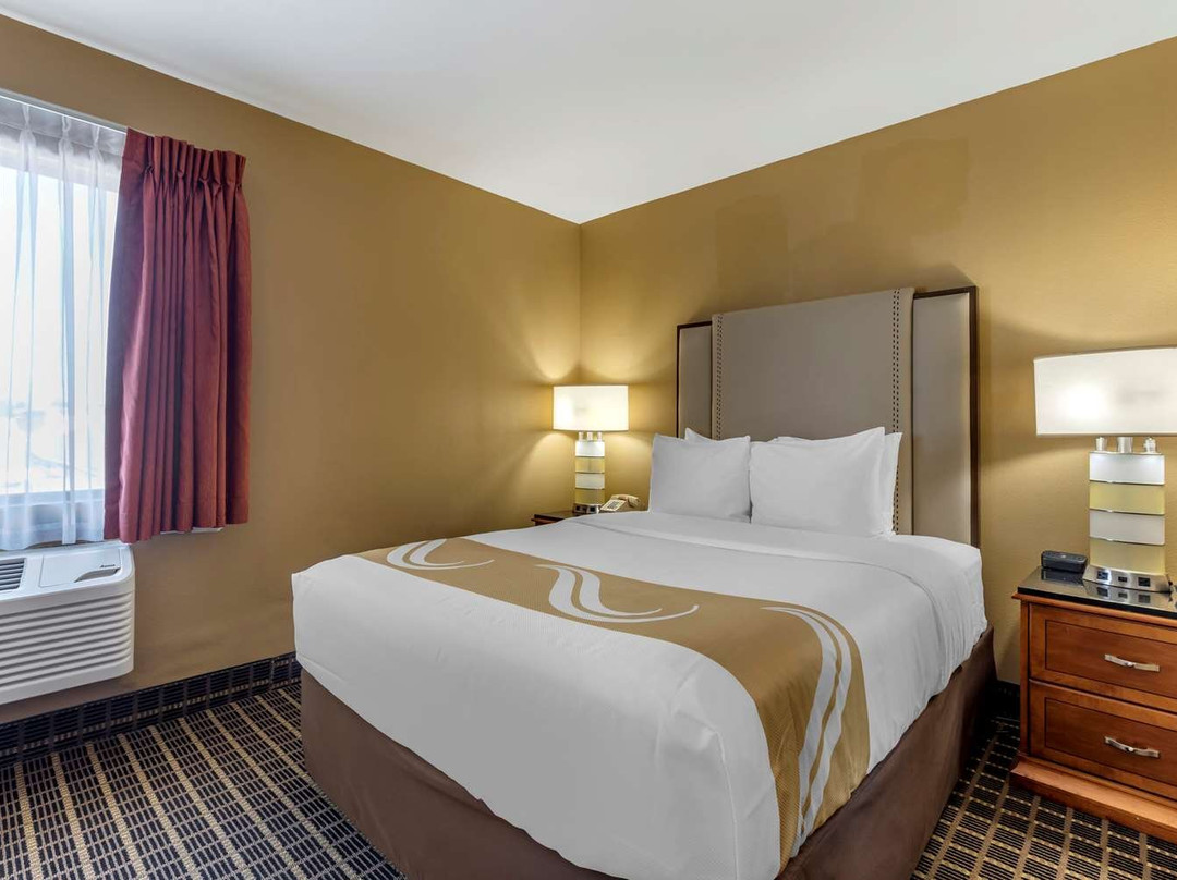 Quality Inn & Suites Westminster Seal Beach主图