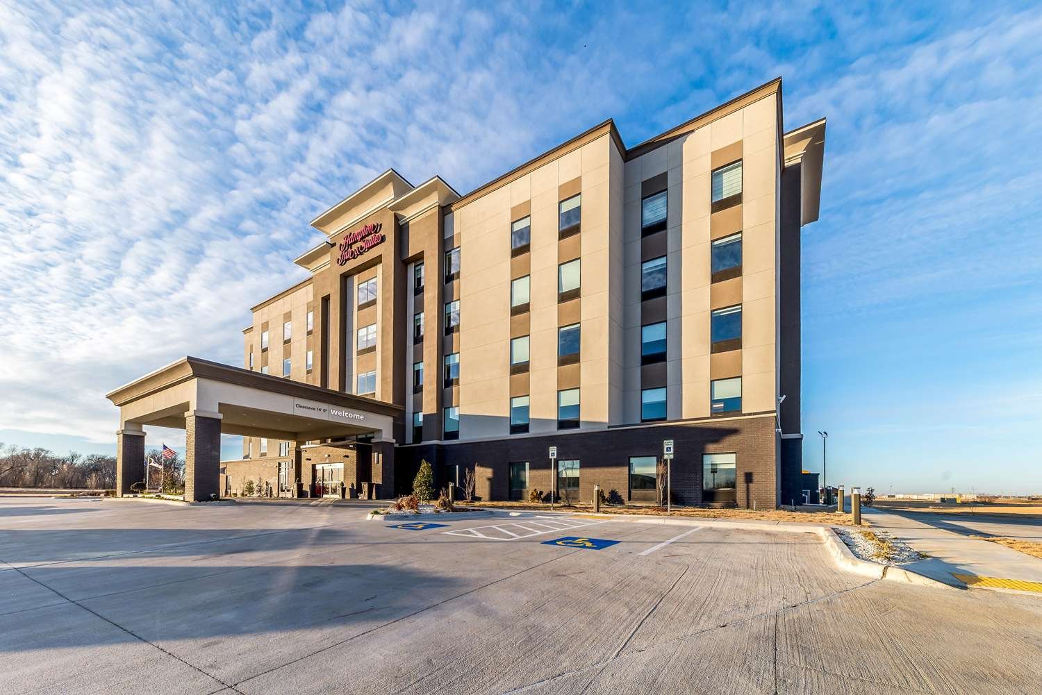 Hampton Inn & Suites Pryor-官方
