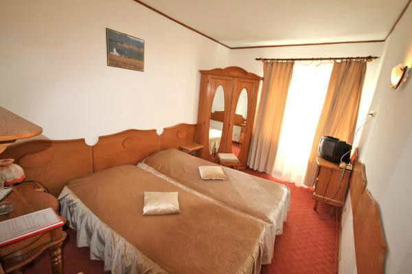 Hotel Cheia
