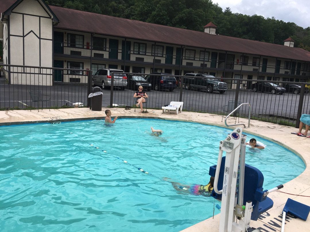 AmeriVu Inn & Suites – Helen