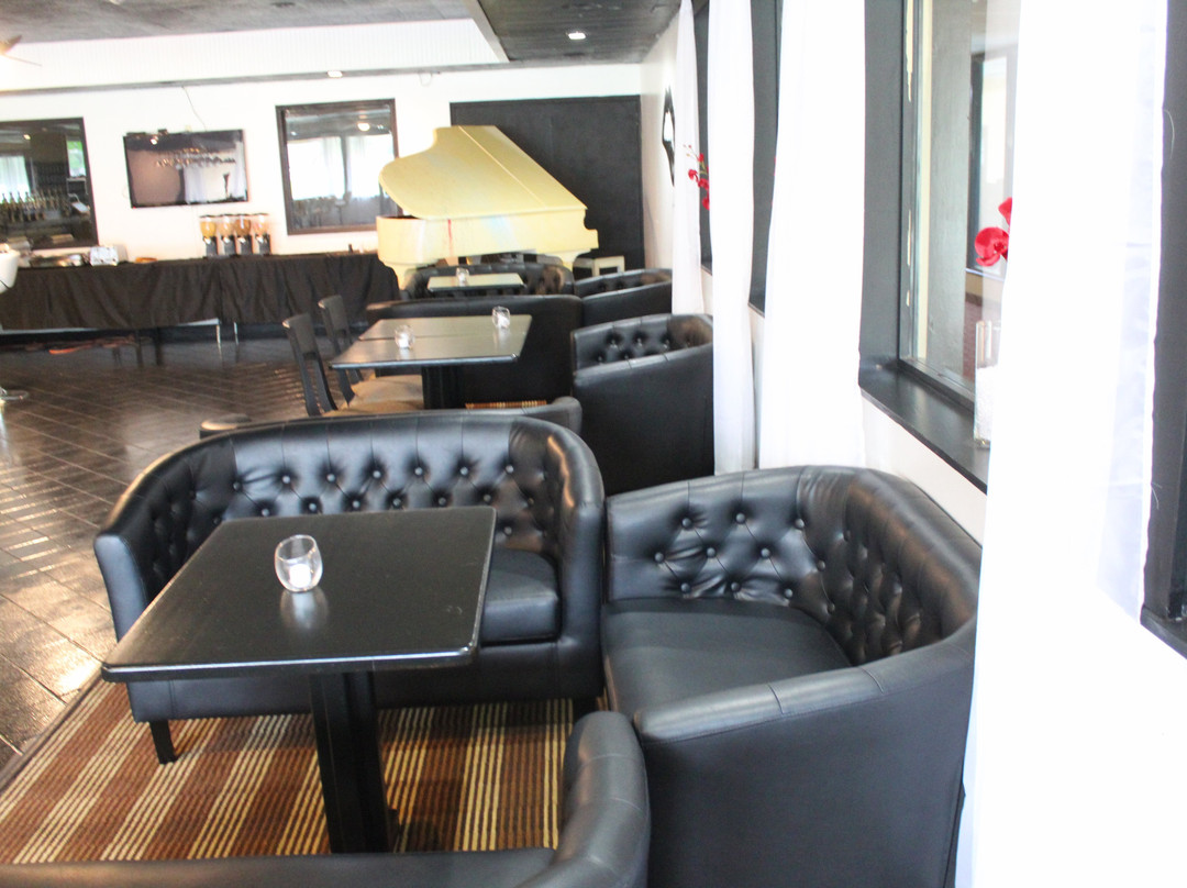 Clarion Inn & Suites Stroudsburg - Poconos