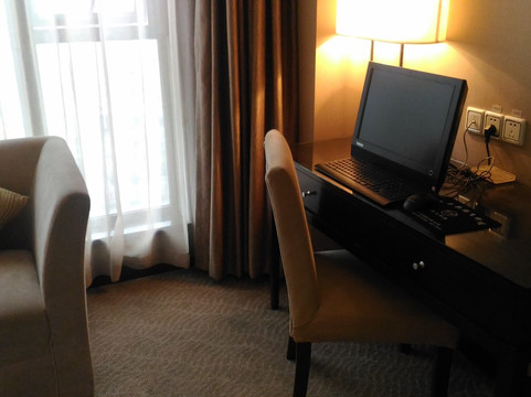 东方国际酒店(乐平市东湖公园店）主图