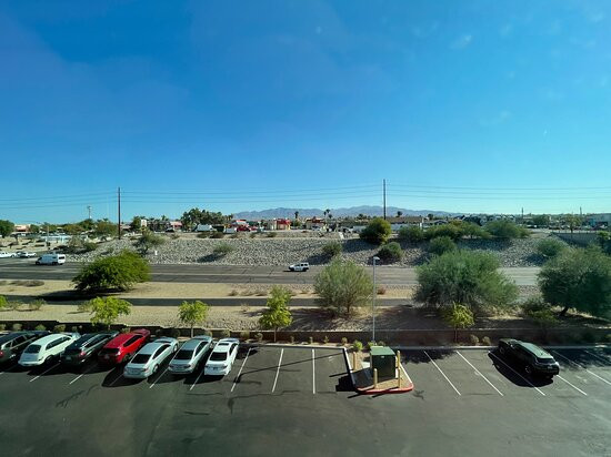 Holiday Inn Express & Suites Lake Havasu - London Bridge by IHG主图