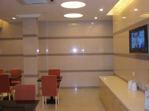 锦江之星(上海场中路地铁站店）-客卧