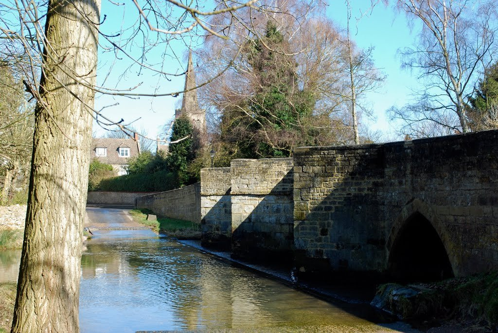 Geddington Bridge景点图片