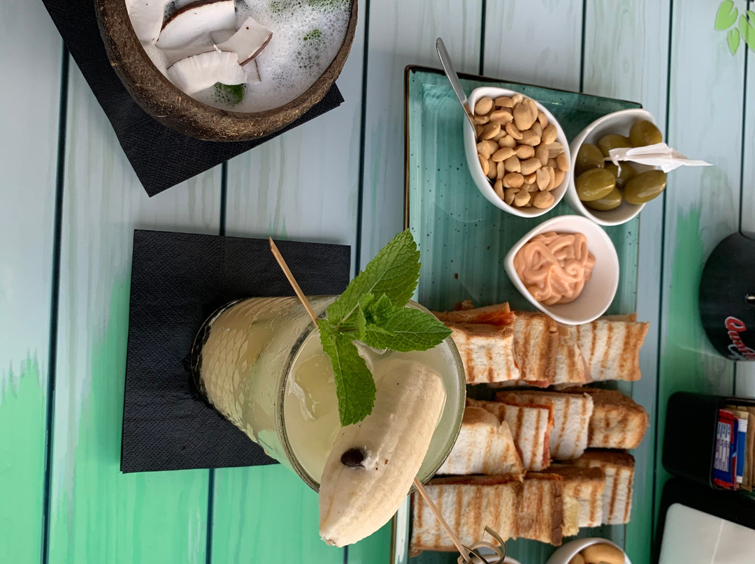 Mojito Bar-切萨雷奥港必去景点