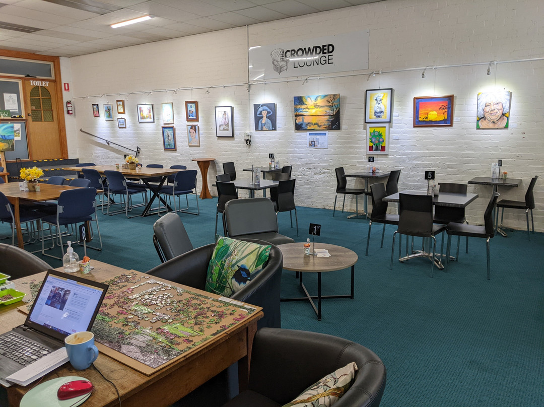 Latrobe餐馆和美食-The Crowded Lounge