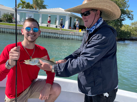 Fish Ami-Bradenton Beach必去景点