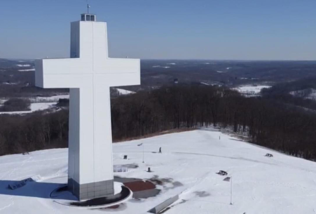 Bald Knob Cross of Peace景点图片