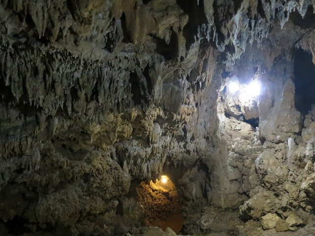 Akasaki Limestone Cavern景点图片