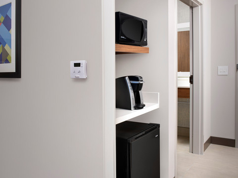 洲际酒店集团智选假日酒店及套房金斯兰I-95-海军基地区主图