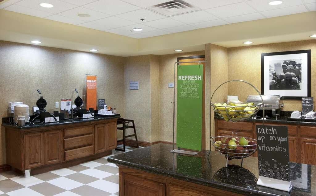 Hampton Inn & Suites Brownsville主图