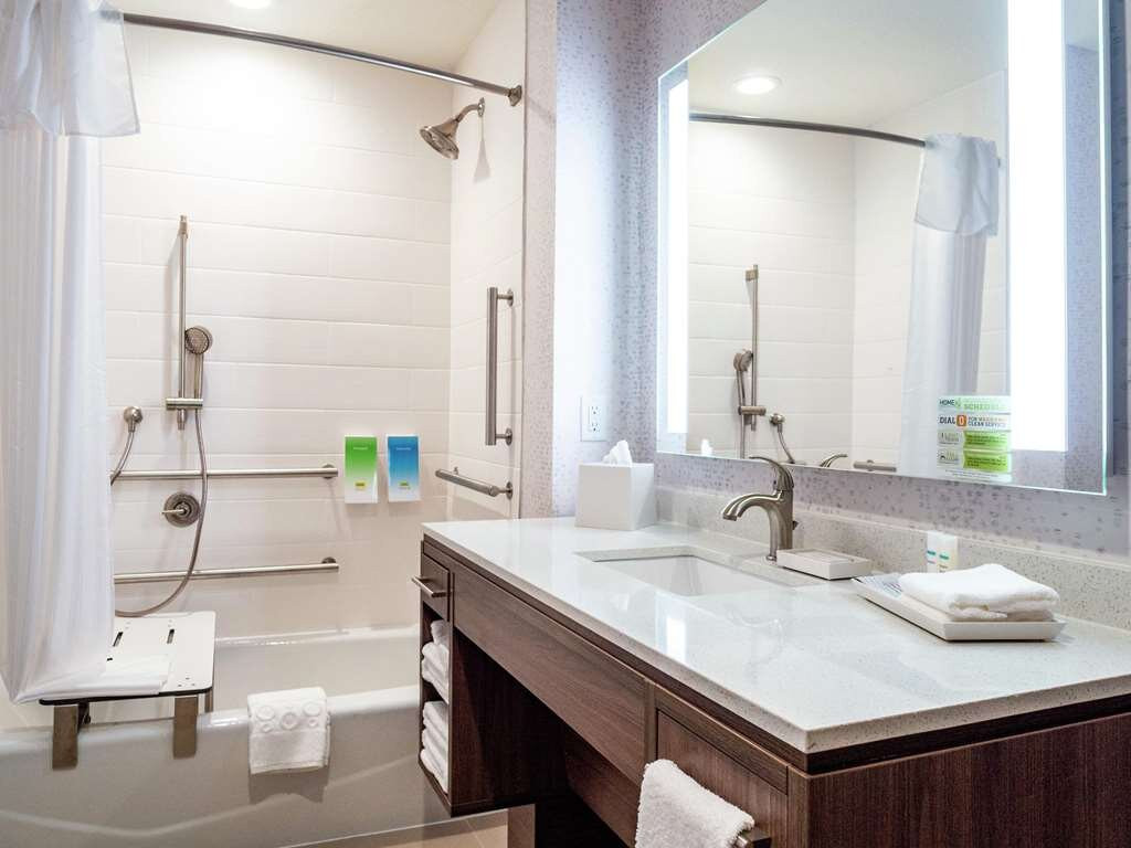 俄克拉何马城西北高速公路希尔顿惠庭套房酒店主图