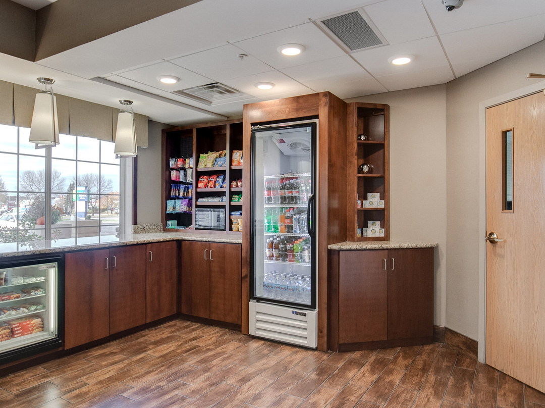 Holiday Inn Express & Suites St. Cloud by IHG主图