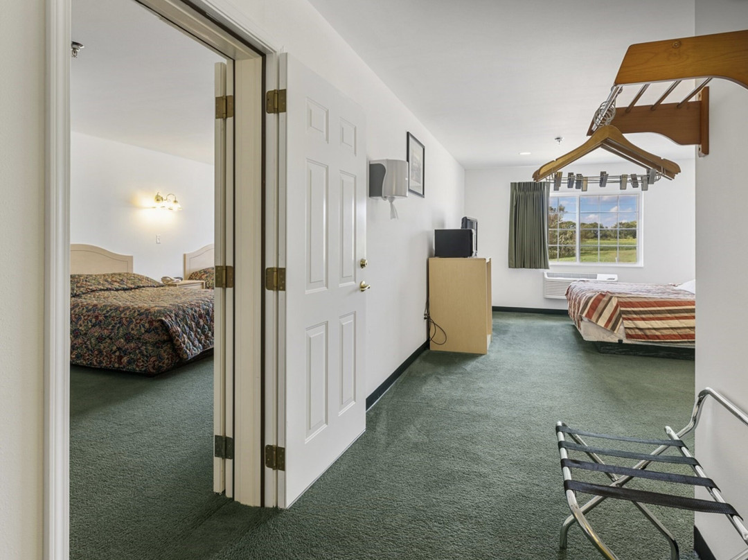 Red Bud Country Inn主图