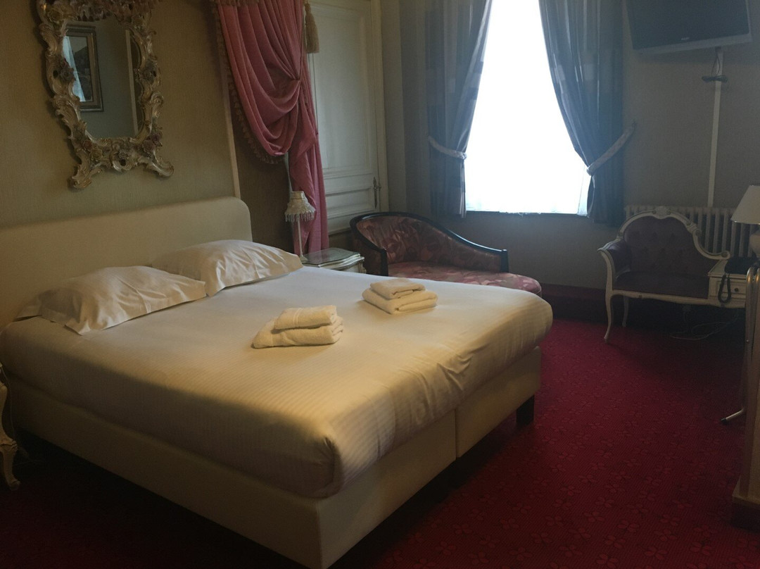 Station Hotel主图