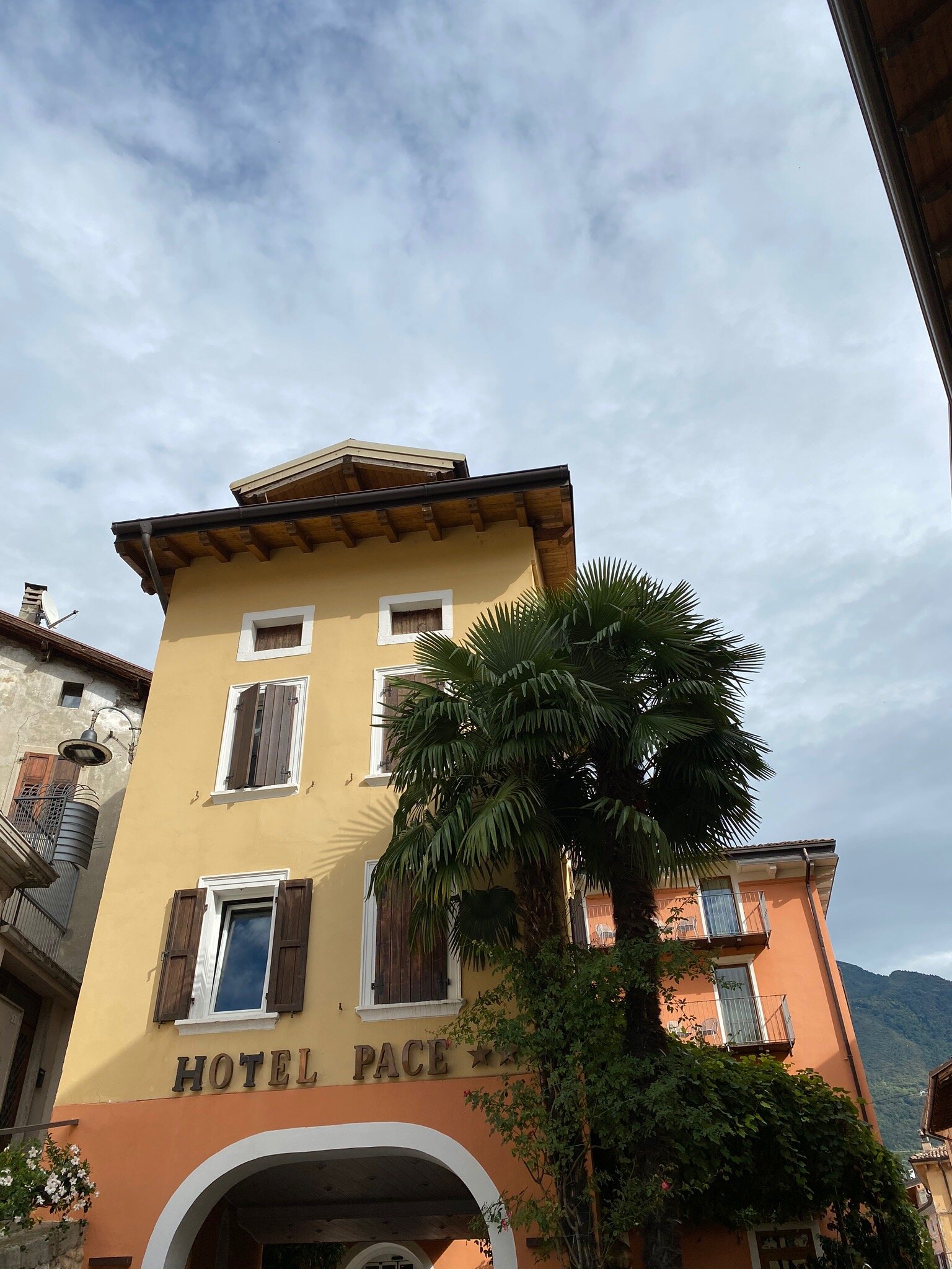 Pace 1954 Hotel-官方