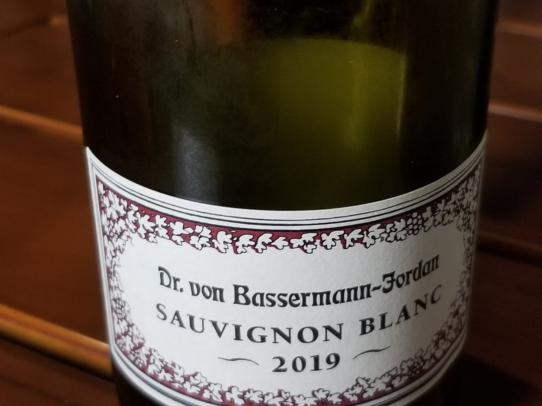 Weingut Geheimer Rat Dr. Von Bassermann-Jordan-Deidesheim必去景点