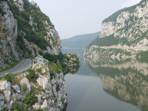 Carpathian Travel Center-锡比乌必去景点