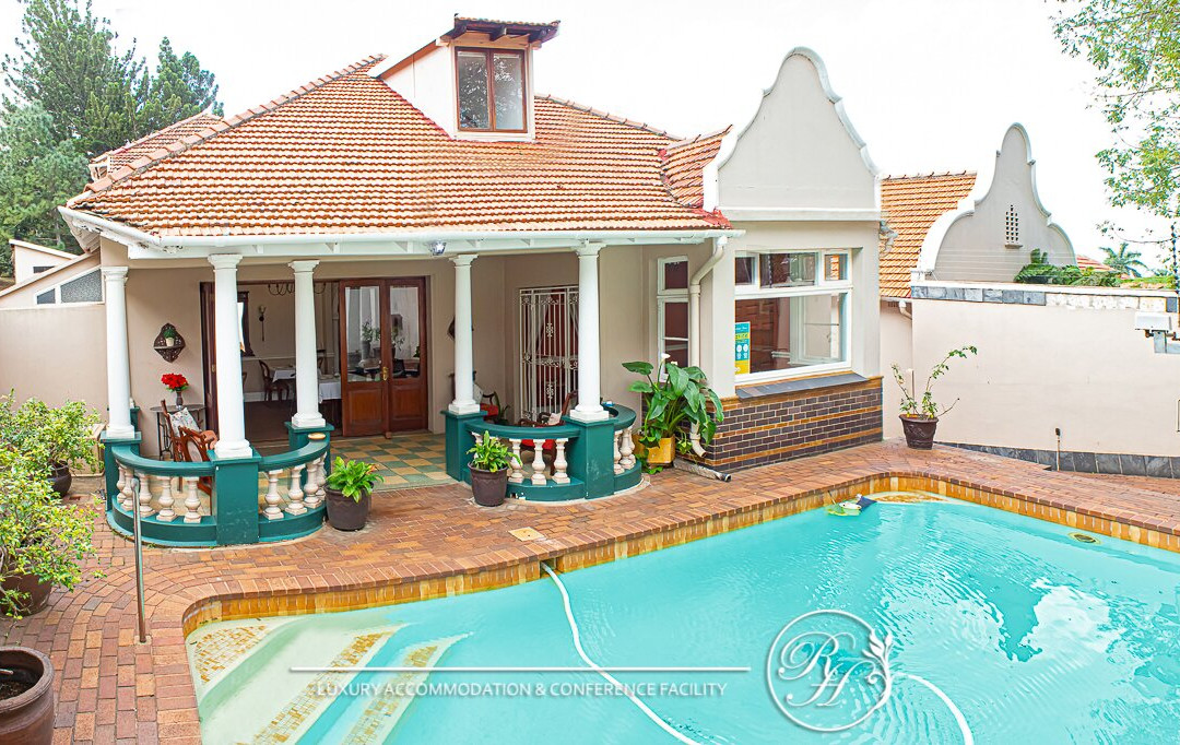 玫瑰岛别墅酒店主图