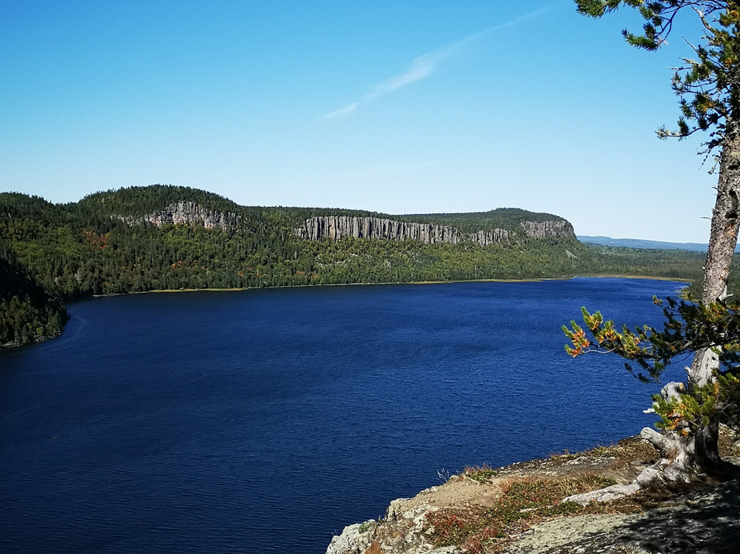 Ruby Lake Provincial Park景点图片