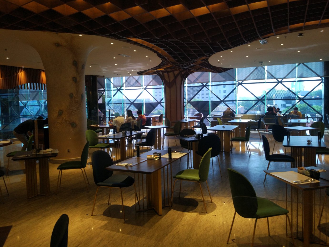 Morazen Surabaya-餐饮