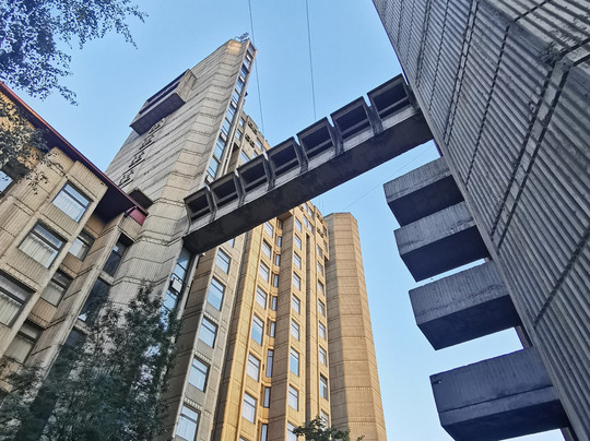 Skopje's Brut Tour on bikes-斯科普里必去景点