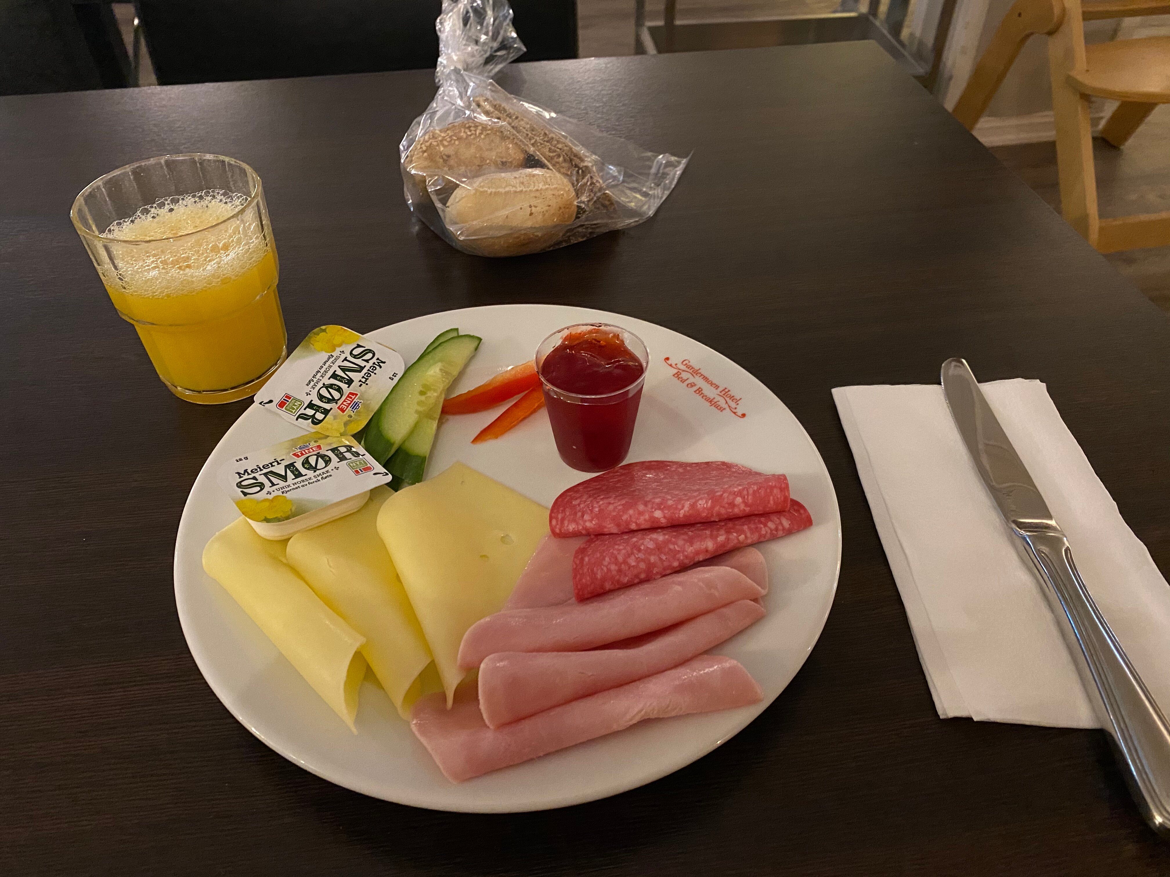 Gardermoen Hotel Bed and Breakfast-餐饮