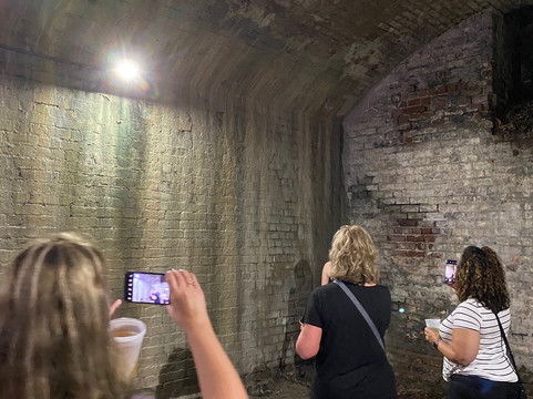 River Street Ghosts-萨凡纳必去景点