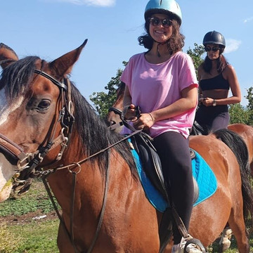 Sunset horseback riding & yoga tour