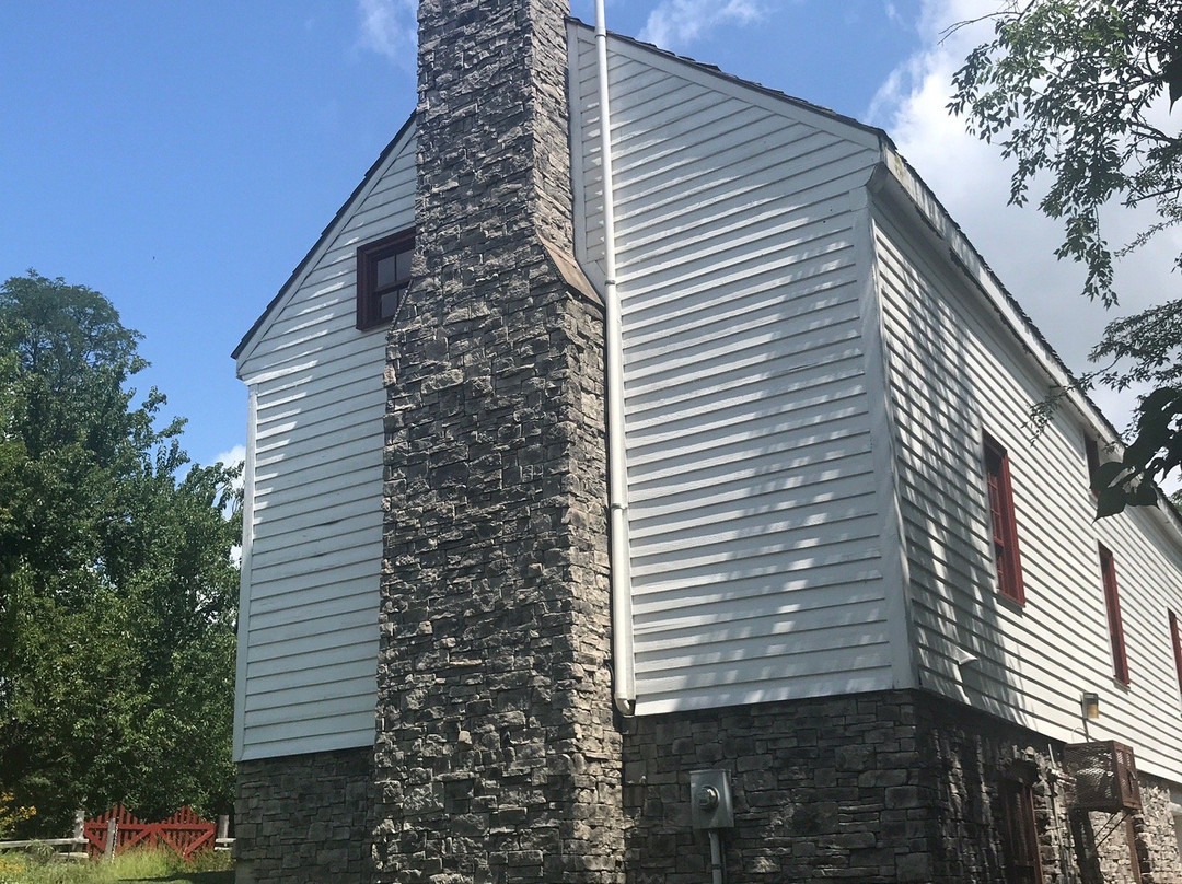 Leslie Morris Park on Fort Hill-法兰克福必去景点