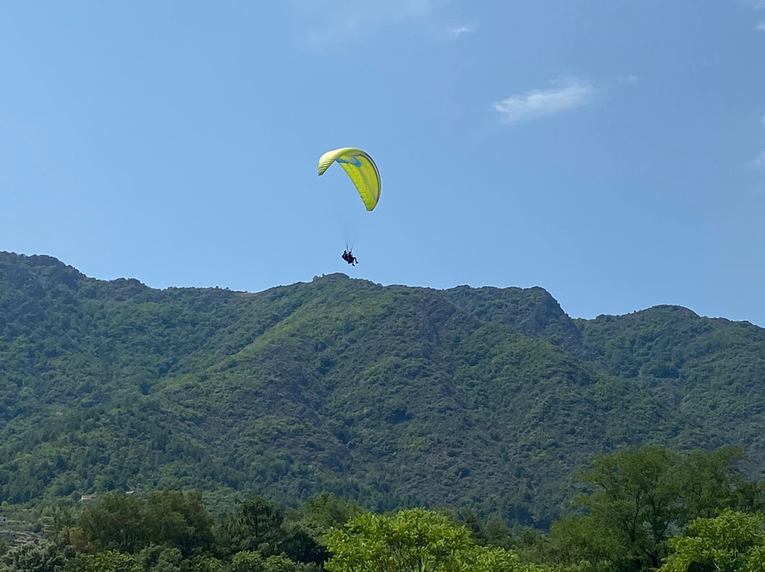 Taranis Parapente-Joyeuse必去景点