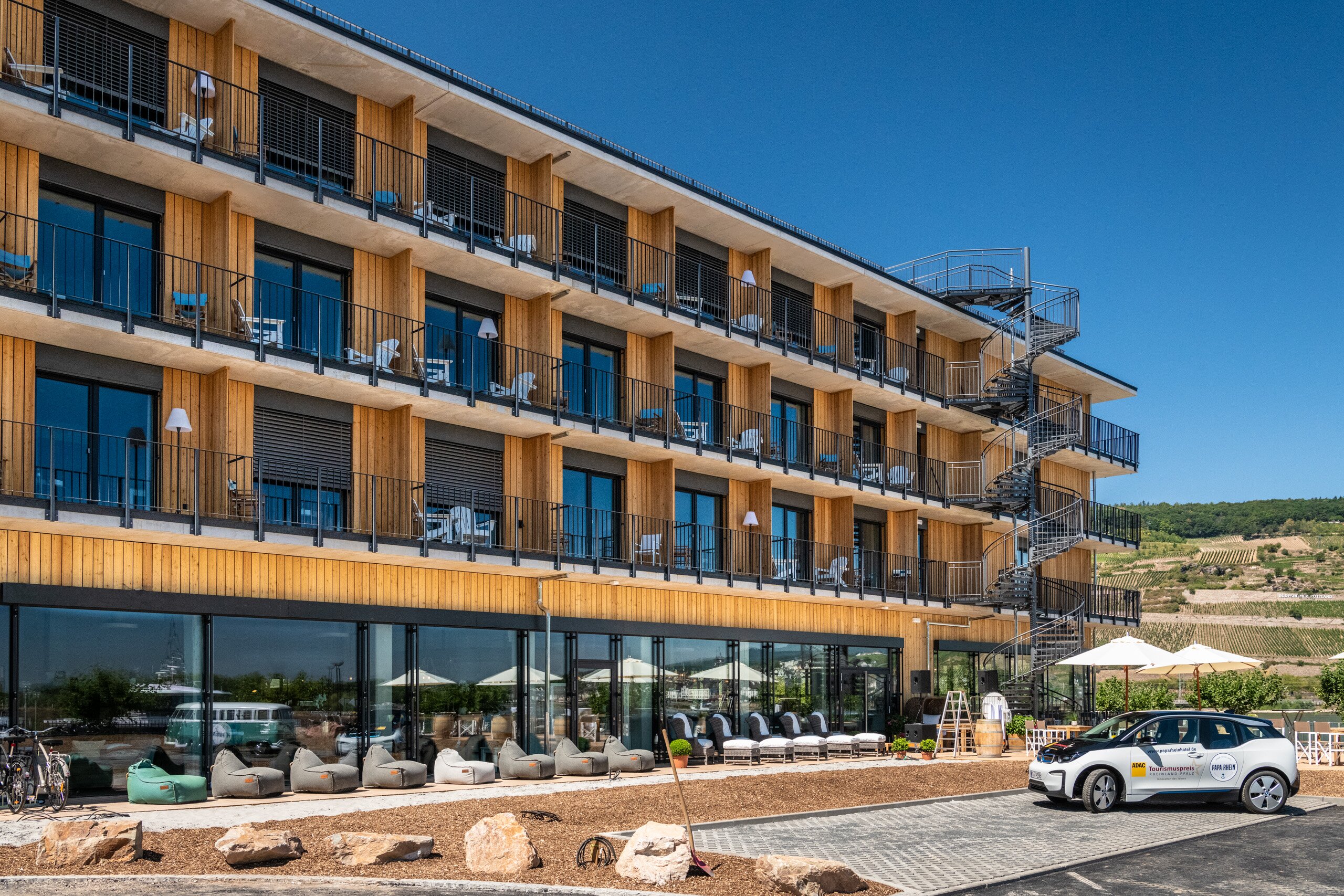 Papa Rhein Hotel-官方