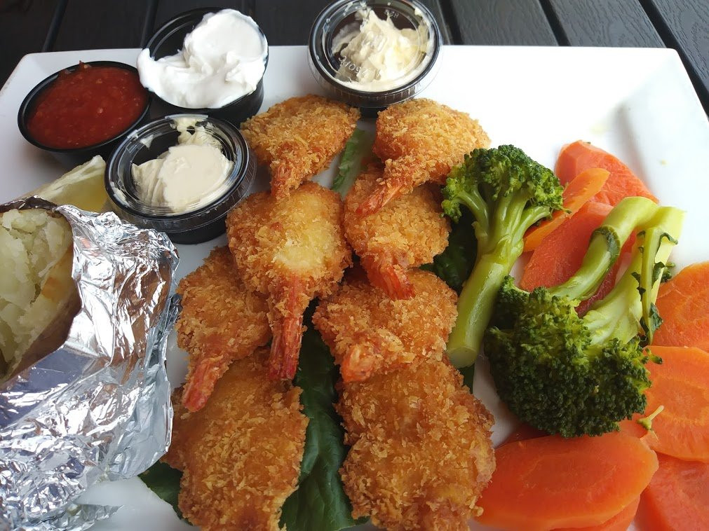 Oak Street Restaurant & Bar